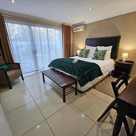 Bettie'S Luxury Lodge كرونستاد المظهر الخارجي الصورة